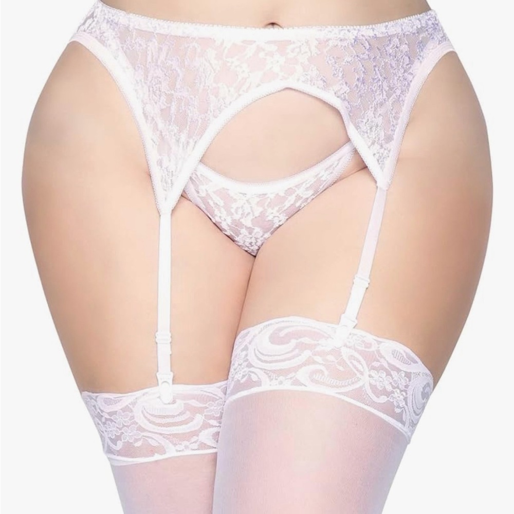 NWT Leg Ave Women’s Lace Garter Belt Thong Set White O/S Bridal Costume/Cosplay
